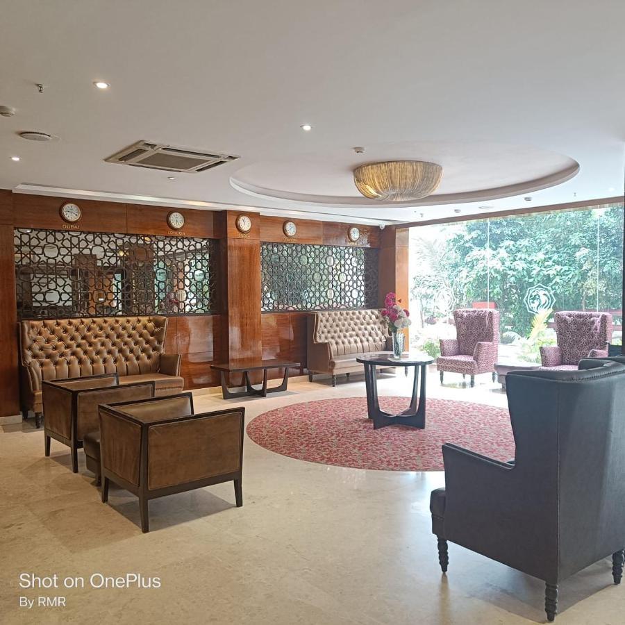 Astra Hotels & Suites Whitefield Near To Nallurahalli Metro Station And Ktpo บังกาลอร์ ภายนอก รูปภาพ