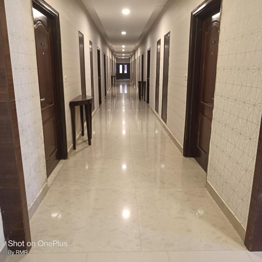 Astra Hotels & Suites Whitefield Near To Nallurahalli Metro Station And Ktpo บังกาลอร์ ภายนอก รูปภาพ